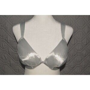 Victoria’s Secret 34D Satin Underwire Bra Silver Gray Smooth Cup Front Closure